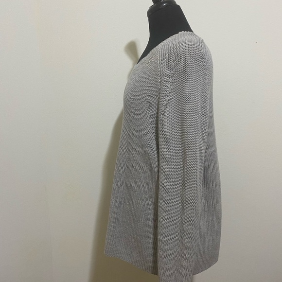 Eileen Fisher Light Gray Crew Neck Top - Picture 3 of 11